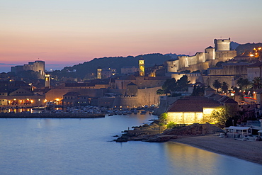 View of Old Town in the early evening, UNESCO World Heritage Site, Dubrovnik, Croatia, Europe