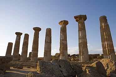 Temple of Heracles, Valley of the Temples (Valle dei Templi), Agrigento, UNESCO World Heritage Site, Sicily, Italy, Europe