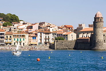 Eglise Notre-Dame-des-Anges, Collioure, Pyrenees-Orientales, Cote Vermeille, France, Europe