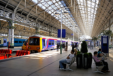 Piccadilly Railway Station, Manchester, England, United Kingdom, Europe