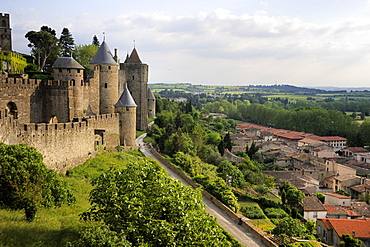 Walled and turreted fortress of La Cite, Carcassonne, UNESCO World Heritage Site, Languedoc, France, Europe