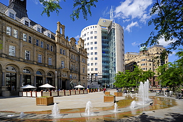 Fountains in City Square, Leeds, West Yorkshire, England, United Kingdom, Europe