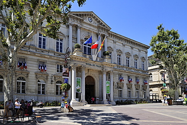 Hotel de Ville (Town Hall), Avignon, Provence, France, Europe