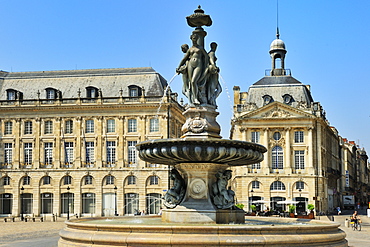 Three Graces Fountain, Place de la Bourse, Bordeaux, UNESCO World Heritage Site, Gironde, Aquitaine, France, Europe