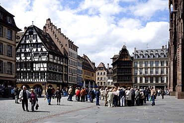 Place de la Cathedrale, Strasbourg, Alsace, France, Europe