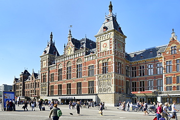 Central Railway Station, Stationsplein, Amsterdam, North Holland, Netherlands, Europe