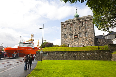 Rosenkrantztarnet tower, Bryggen, UNESCO World Heritage Site, Bergen, Hordaland, Norway, Scandinavia, Europe