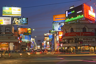 Brigade Road, Bangaluru (Bangalore), Karnataka, India, Asia