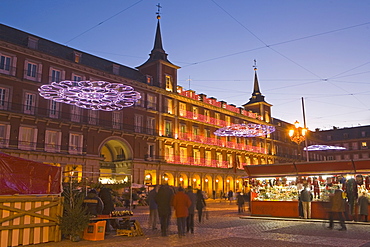 Plaza Mayor at Christmas time, Madrid, Spain, Europe