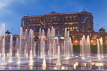 Water fountains in front of the Emirates Palace Hotel, Abu Dhabi, United Arab Emirates, Middle East