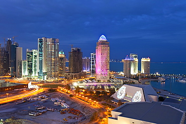 New skyline of the West Bay central financial district, Doha, Qatar, Middle East