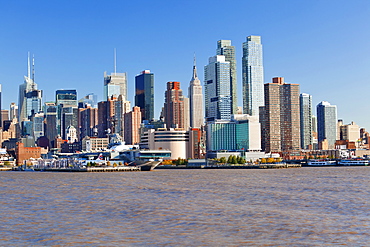 View of Midtown Manhattan across the Hudson River, Manhattan, New York City, New York, United States of America, North America