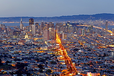 City skyline viewed from Twin Peaks, San Francisco, California, United States of America, North America