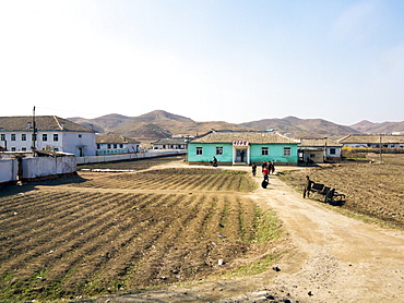 Countryside between Pyongyang and Kaesong, Democratic People's Republic of Korea (DPRK), North Korea, Asia