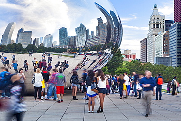 The Cloud Gate Sculpture in Millenium Park, Chicago, Illinois, United States of America, North America