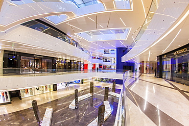 Al Hamra Tower, completed in 2011 includes a luxury business and shopping center, Kuwait City, Kuwait, Middle East