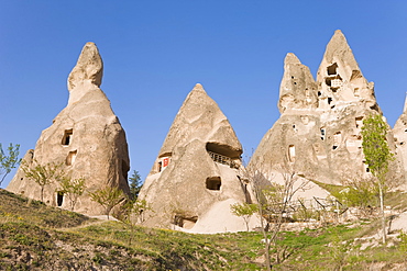 Old troglodytic cave dwellings in Uchisar, Cappadocia, Anatolia, Turkey, Asia Minor, Eurasia