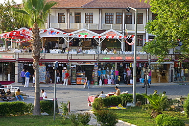 Restaurants and cafes in the resort town of Side, near Antalya, Eastern Mediterranean, Anatolia, Turkey, Asia Minor, Eurasia