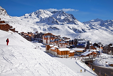 Val Thorens ski resort, 2300m, in the Three Valleys (Les Trois Vallees), Savoie, French Alps, France, Europe