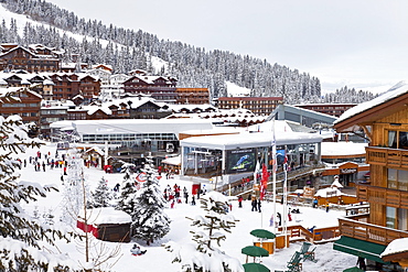 Courchevel 1850 ski resort in the Three Valleys (Les Trois Vallees), Savoie, French Alps, France, Europe