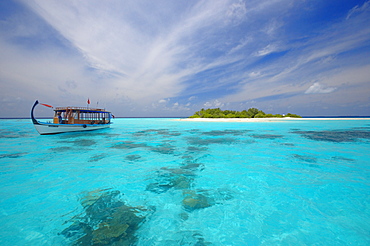 Dhoni and deserted island, Maldives, Indian Ocean, Asia