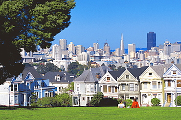 Alamo Square, with city skyline in background, San Francisco, California, United States of America, North America