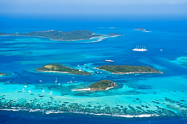 Tobago Cays and Mayreau Island, St. Vincent and The Grenadines, Windward Islands, West Indies, Caribbean, Central America