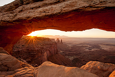 Mesa Arch, Canyonlands National Park, Utah, United States of America, North America