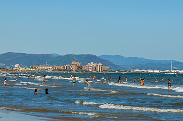 Playa de la Malvarrosa (Malvarrosa beach), Valencia, Spain, Europe