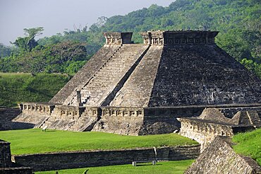 Mexico, Veracruz, Papantla, El Tajin archaeological site Ruins of Monument 5 pyramid.