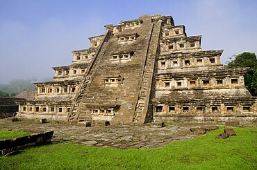 Mexico, Veracruz, Papantla, El Tajin archaeological site Pyramide de los Nichos.