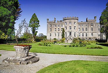 Ireland, County Sligo, Markree, Castle hotel general view of the castle and gardens.