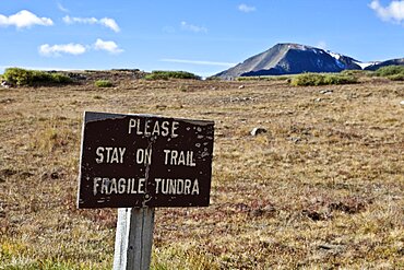 USA, Colorado, Aspen, Sign on a mountain top near Aspen.