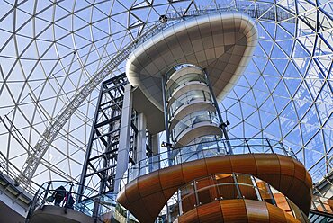 Ireland, North, Belfast, Victoria Square shopping centre, interior view of the glass dome.