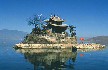 CHINA Yunnan Dali Temple of the Mercy Goddess Guan Yin on lake Erhai