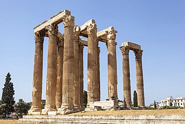 Greece, Attica, Athens, Temple of Olympian Zeus.