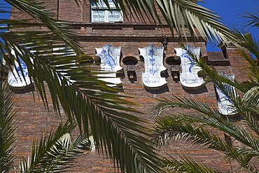 Spain, Catalonia, Barcelona, Castell dels Tres Dragons built for the 1888 Universal Exhibition now housing the Museum of Natural Science and Zoological Museum in Parc de la Ciutadella in the Old Town district.