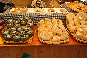 Spain, Catalonia, Barcelona, Art and farmers market in Placa del Pi next to Santa Maria del Pi church.