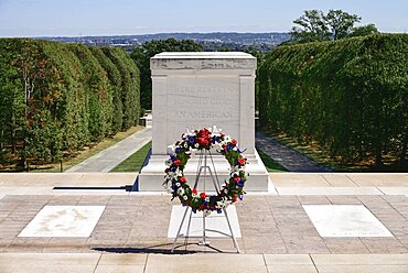 USA, Washington DC, Arlington National Cemetery, Tomb of the Unknown Soldier, Changing of the Guard.