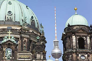 Germany, Berlin, Mitte, Museum Island, Cathedral with Fernsehturm TV Tower behind.