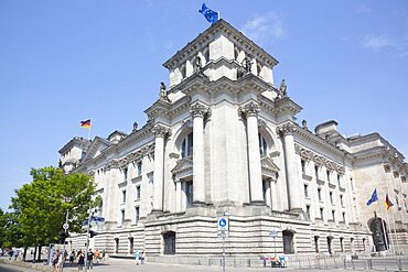 Germany, Berlin, Mitte, Reichstag building with glass dome deisgned by Norman Foster.