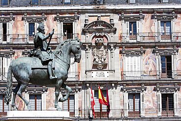 Spain, Madrid, Statue of King Philip III in the Plaza Mayor.