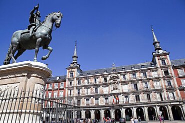 Spain, Madrid, Statue of King Philip III on horseback, Plaza Mayor.