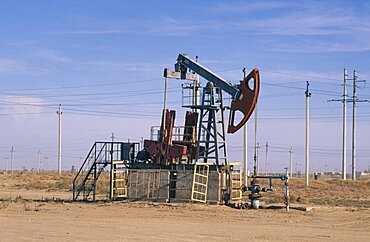 Oil derrick in a rural setting, Krzloroa, Kazakhstan