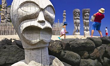 Wooden kii at Puuhonua o Honaunau National Historical Park, The Big Island, Hawaii, United States of America