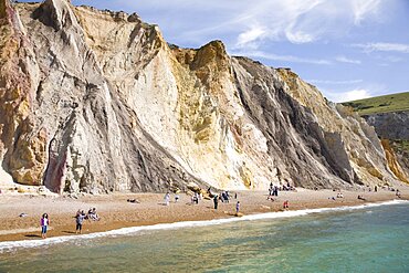 England, Isle of Wight, Alum Bay, Coloured Sands, Needle Park