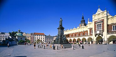 POLAND  Krakow  View across Rynek Glowny or Grand Square and the sixteenth century Renaissance Cloth Hall covered market.