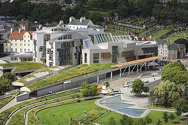 Scotland, Lothian, Edinburgh, Holyrood, View from Arthurs Seat over the new Scottish Parliament Builldings designed by Enric Miralles