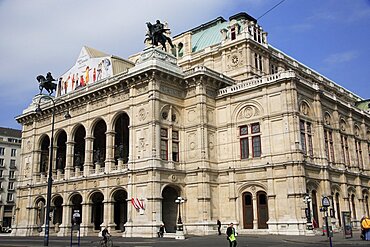 Austria, Vienna, The State Opera House exterior facade.