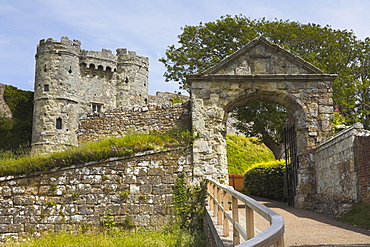 Carisbrooke Castle and Gatehouse, Isle of Wight, England, United Kingdom, Europe